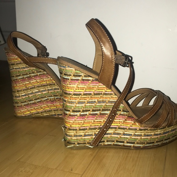 Tan Sandal Wedges - Picture 3 of 4